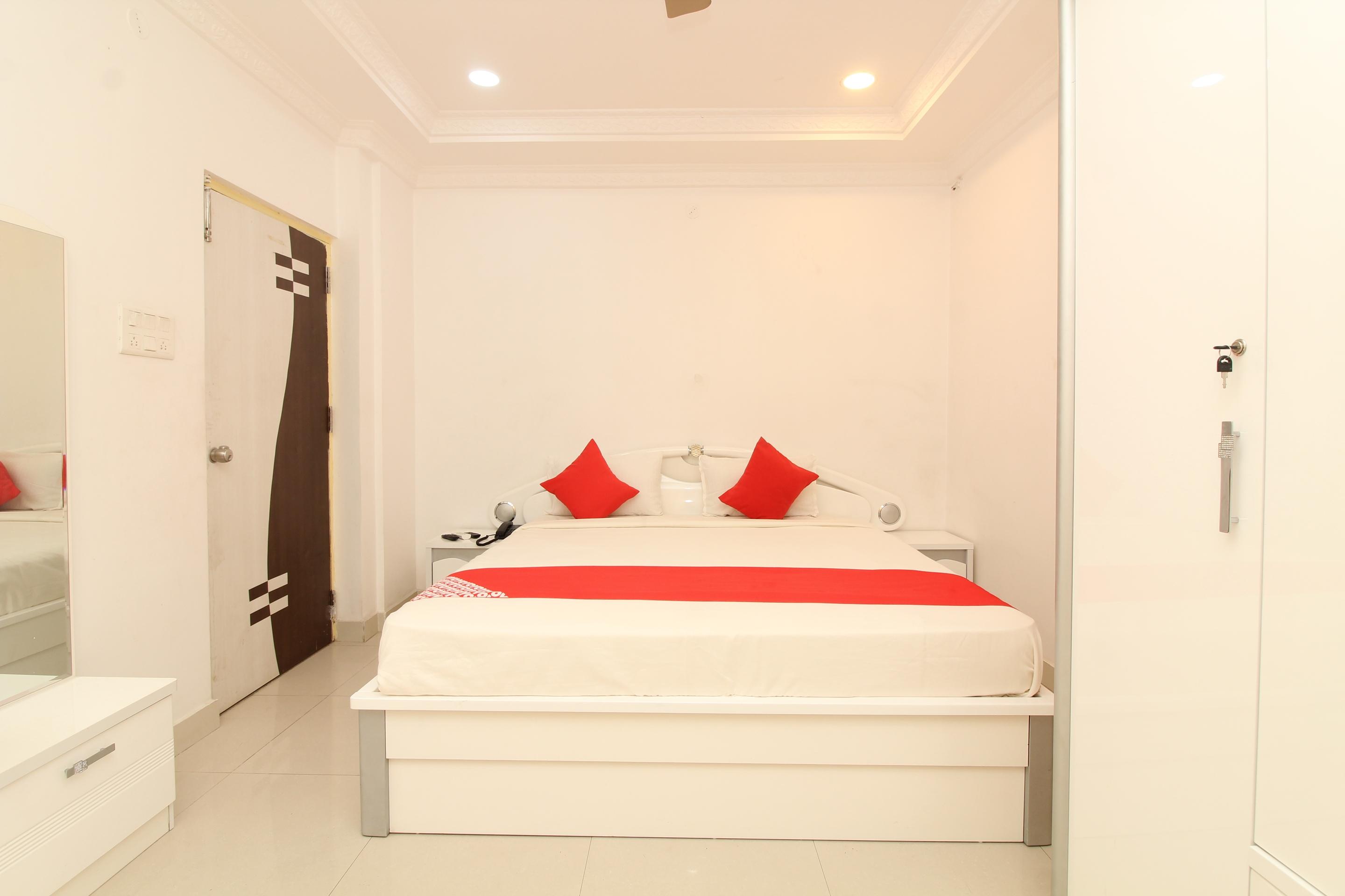 Oyo 37499 Saba Service Apartments Hyderabad Luaran gambar
