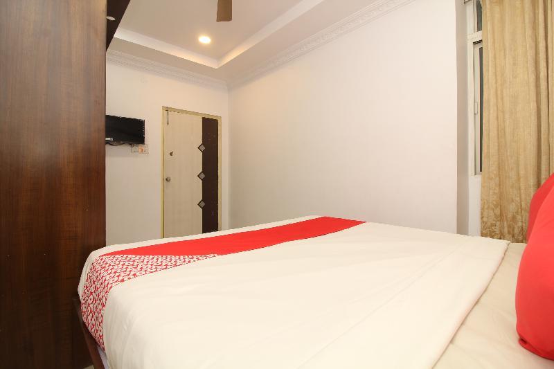 Oyo 37499 Saba Service Apartments Hyderabad Luaran gambar